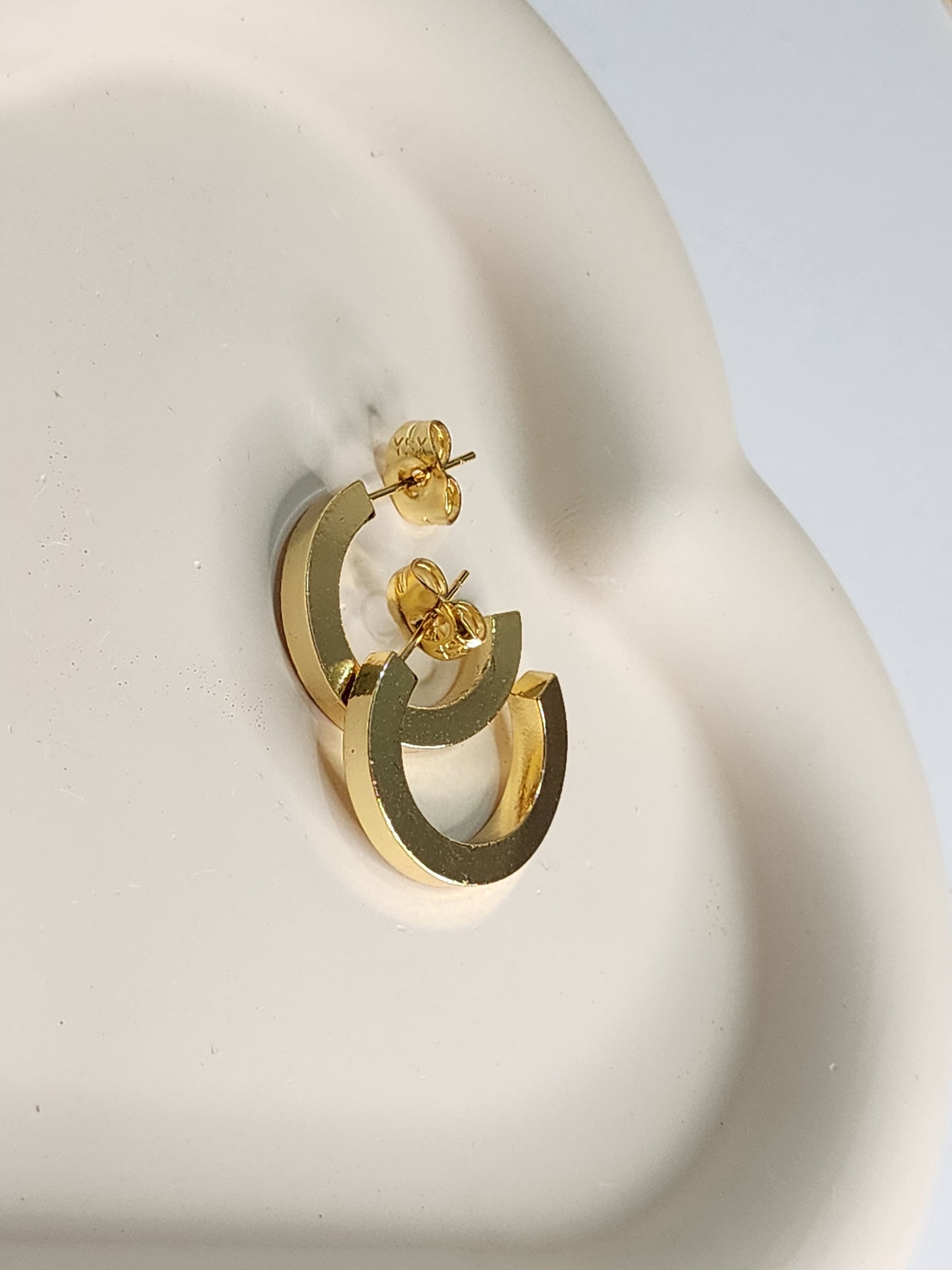 MNE027 Casual Earring