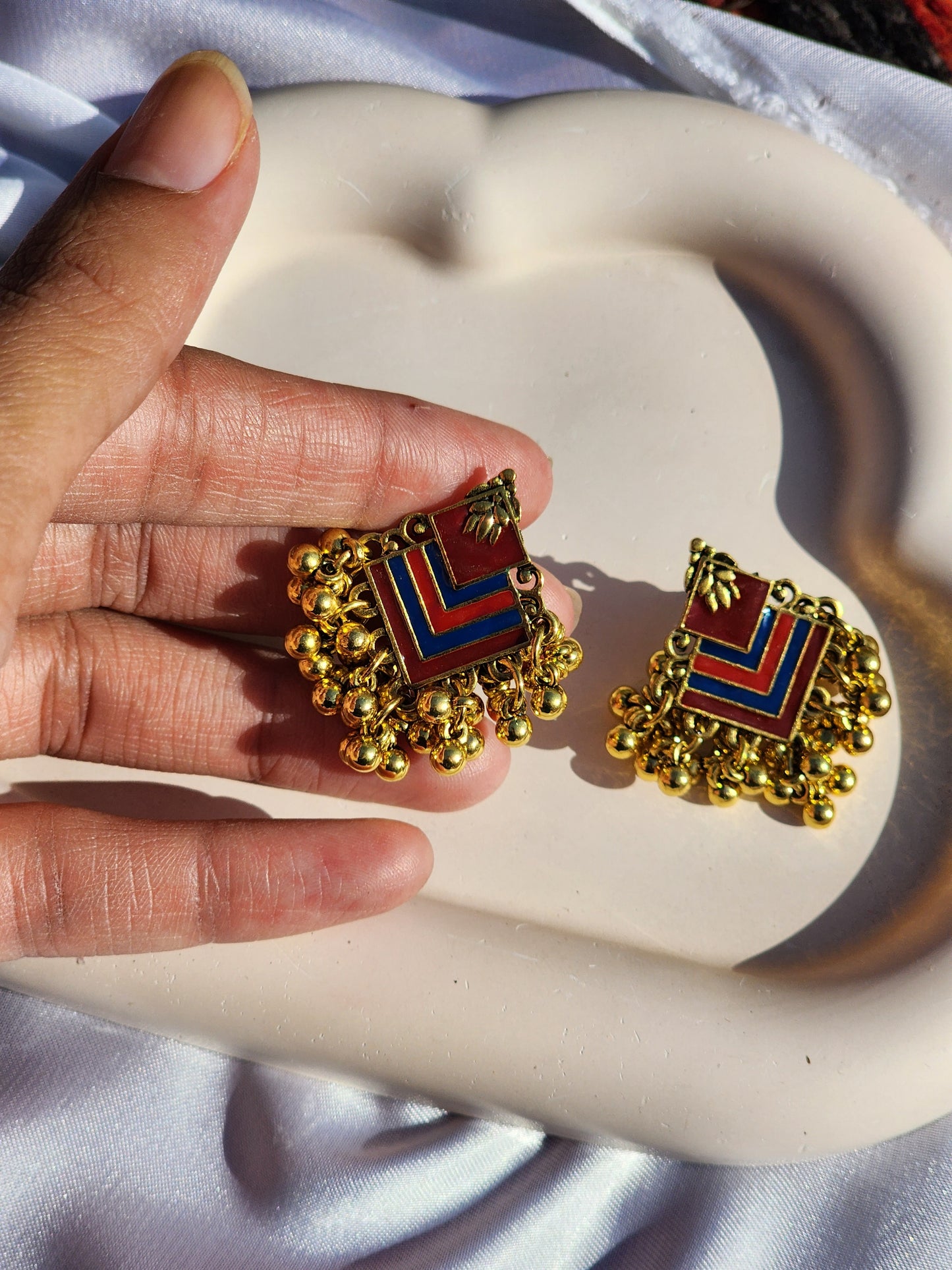 MNE034 Casual Earring