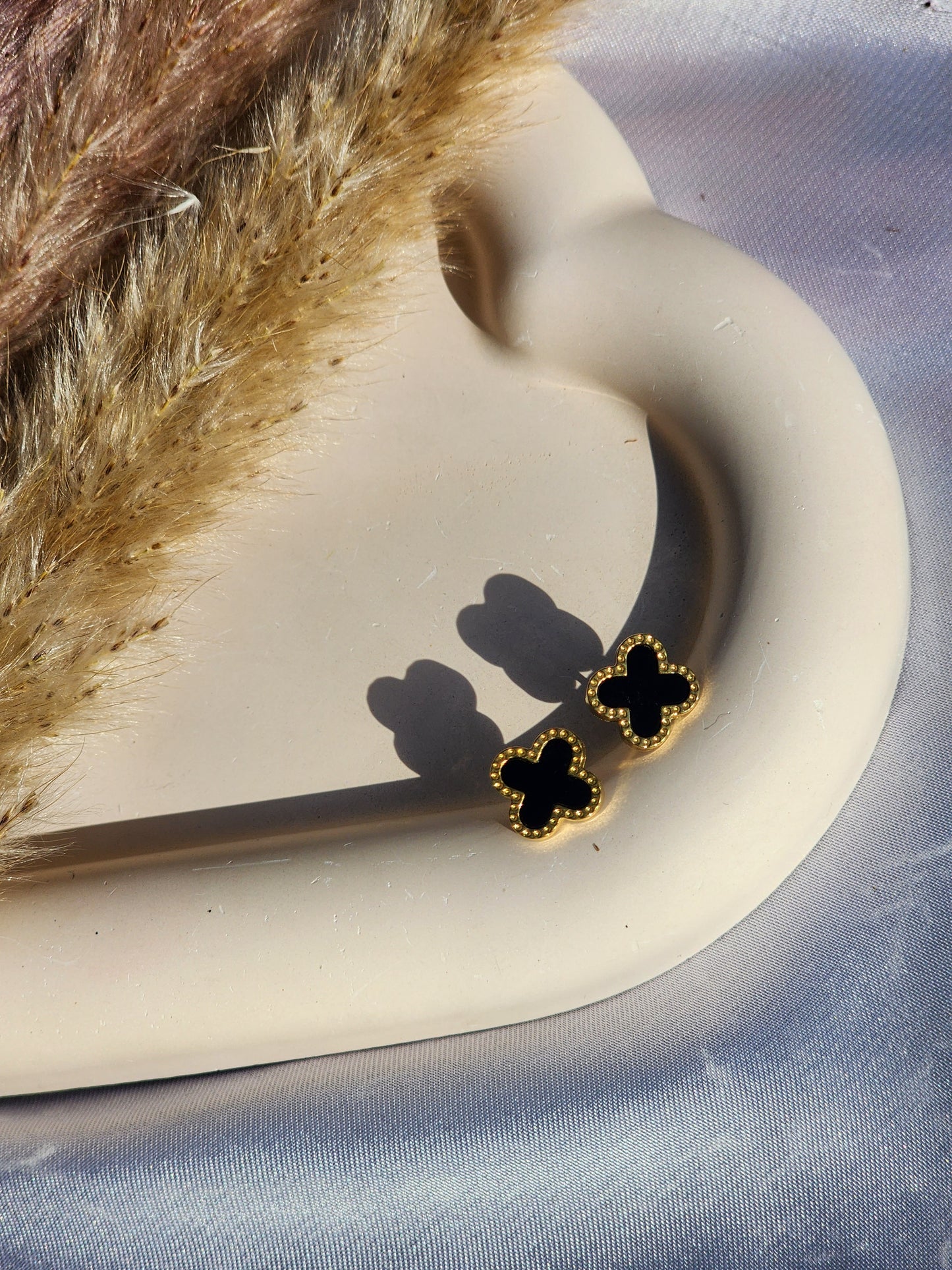 MNE035 Casual Earring