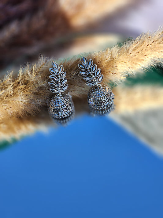 MNE037 Casual Earring