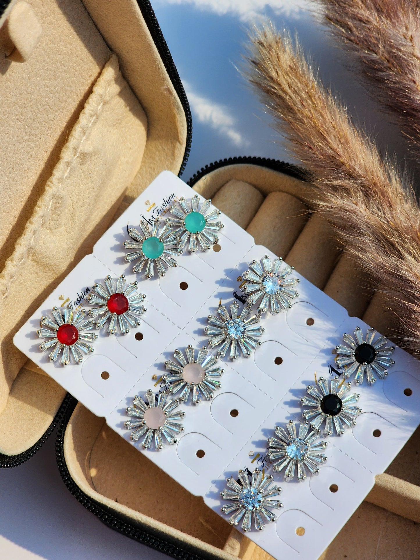 MNE050 Casual Earring