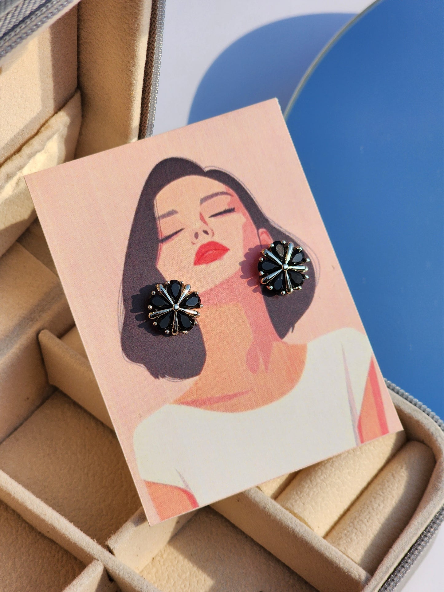 MNE051 Casual Earring