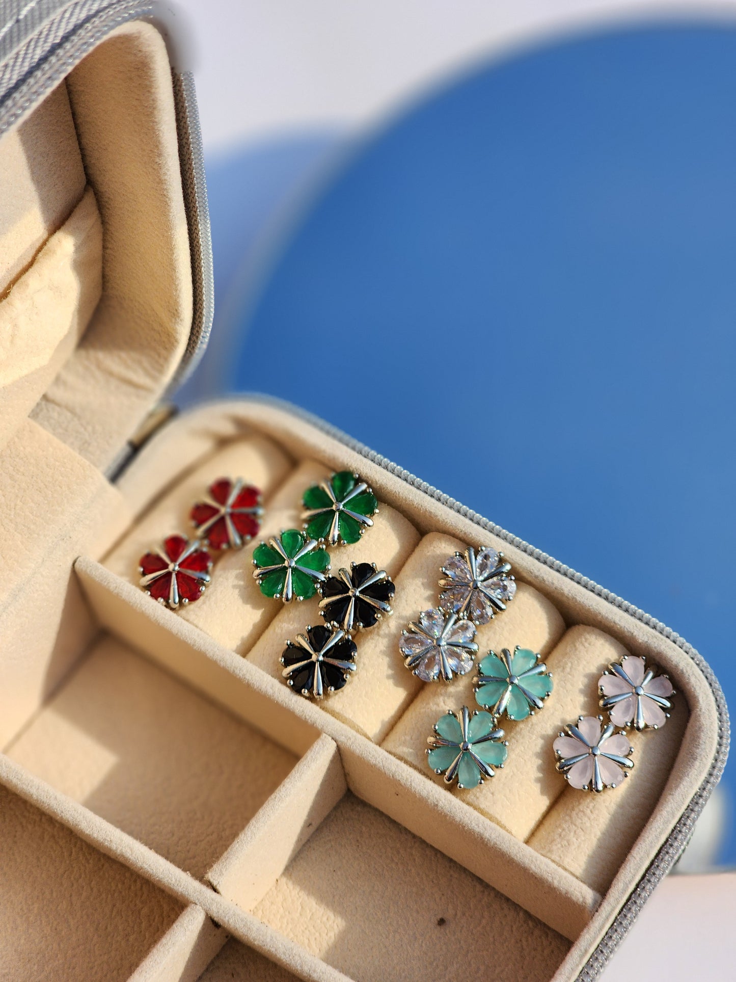 MNE051 Casual Earring