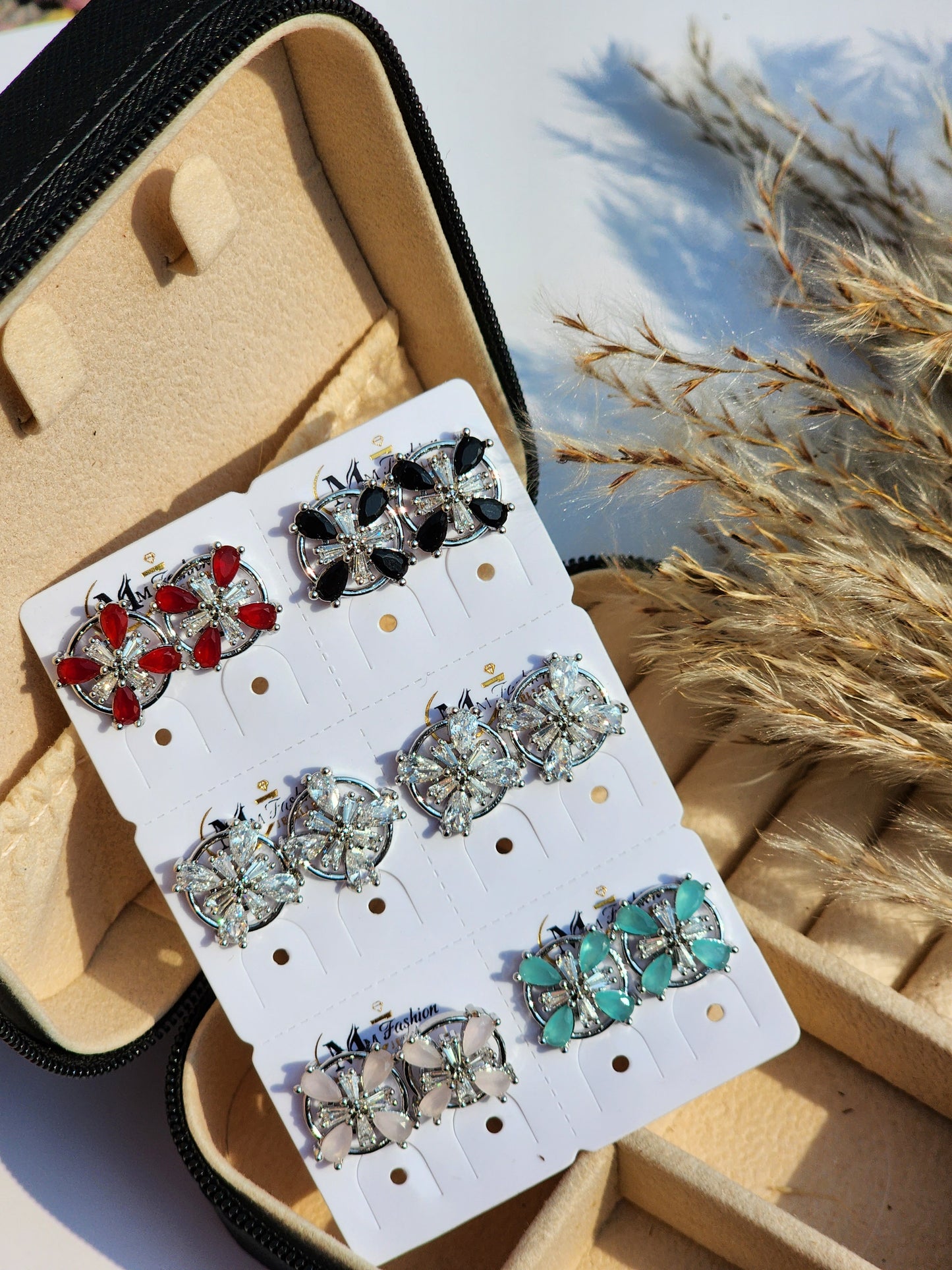 MNE049 Casual Earring