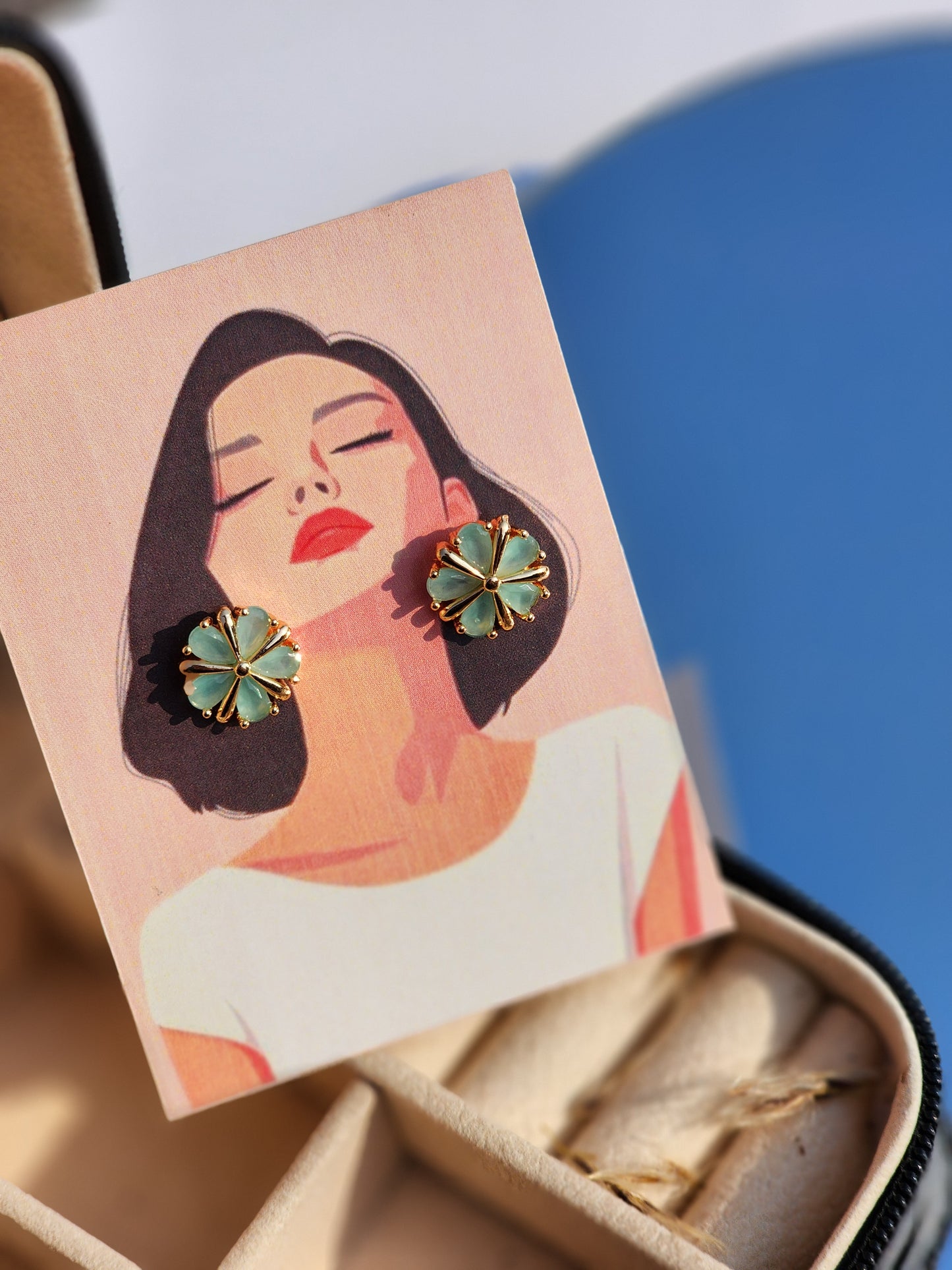 MNE052 Casual Earring