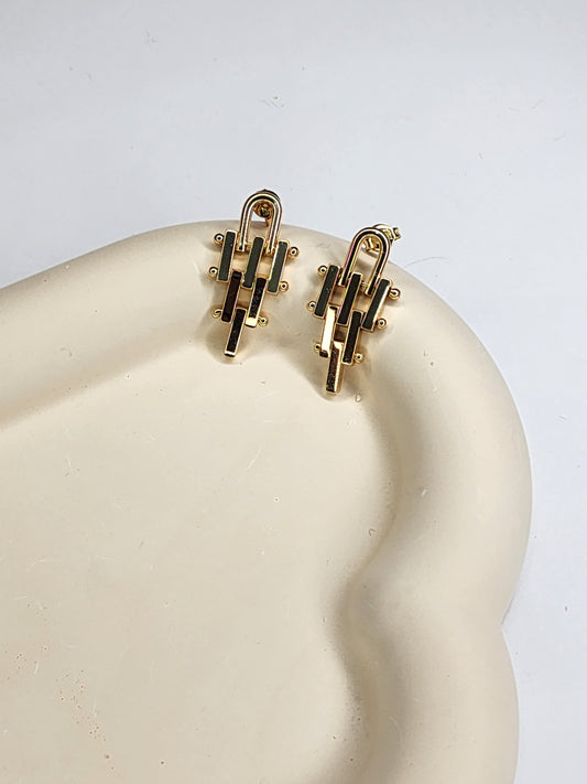 MNE024 Casual Earring
