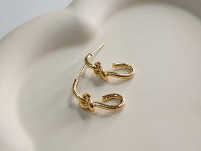 MNE028 Casual Earring