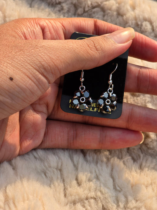 MNE002 Casual Earring
