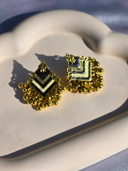 MNE031 Casual Earring